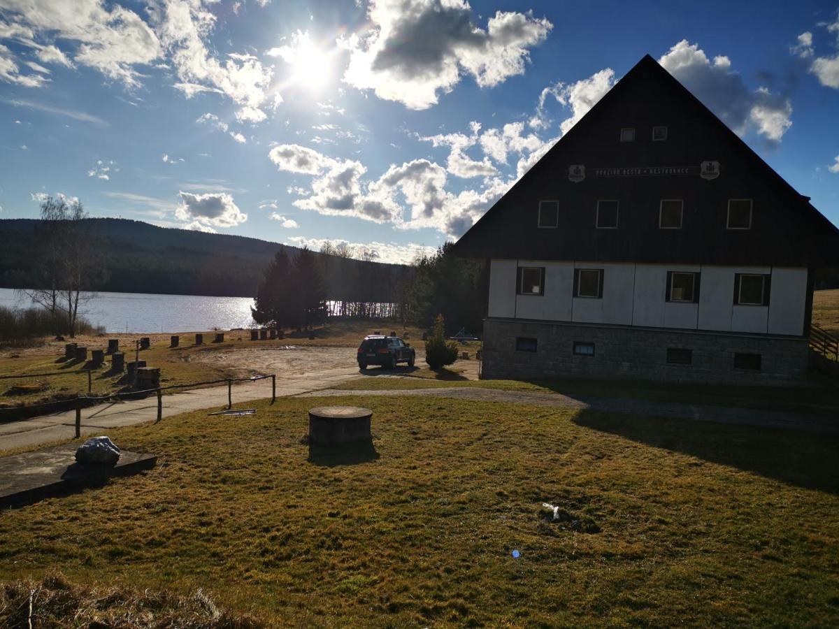 Penzion Tomy Na Plazi Hotel Frymburk Kültér fotó